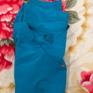 Assorted colors, Figs scrubs, shirt XL, pants L
